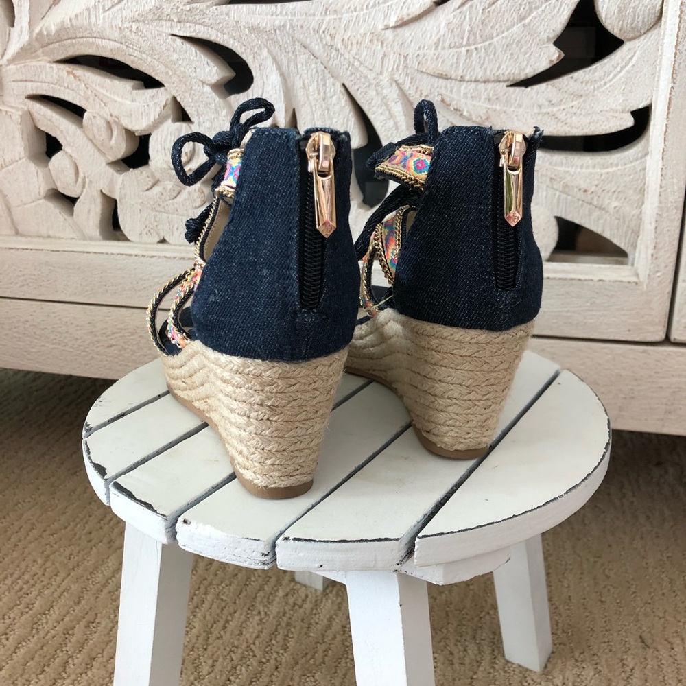 Sam Edelman Girls Wedge Sandals - Picture 3 of 3